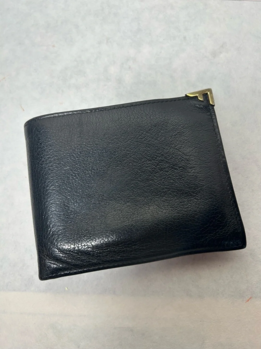 Salvatore Ferragamo Classic Black Leather Bi-Fold Men’s Wallet Gold Corner Logo